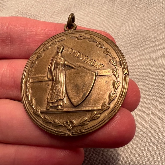 Vintage antique round gold achievement medal pendant shield engraved A. E. Young - Picture 4 of 9